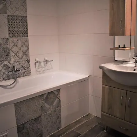 Vatus Apartmanhaz * Vac
