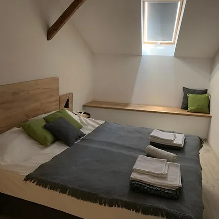 Apartment Vatus Apartmanhaz *