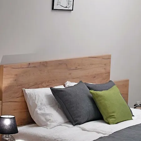 Apartment Vatus Apartmanhaz Vac