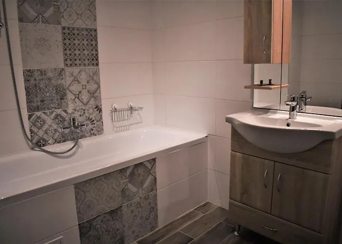 Vatus Apartmanhaz * Vác
