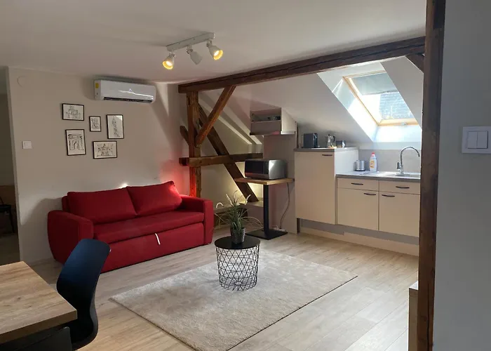 شقة Vatus Apartmanhaz *
